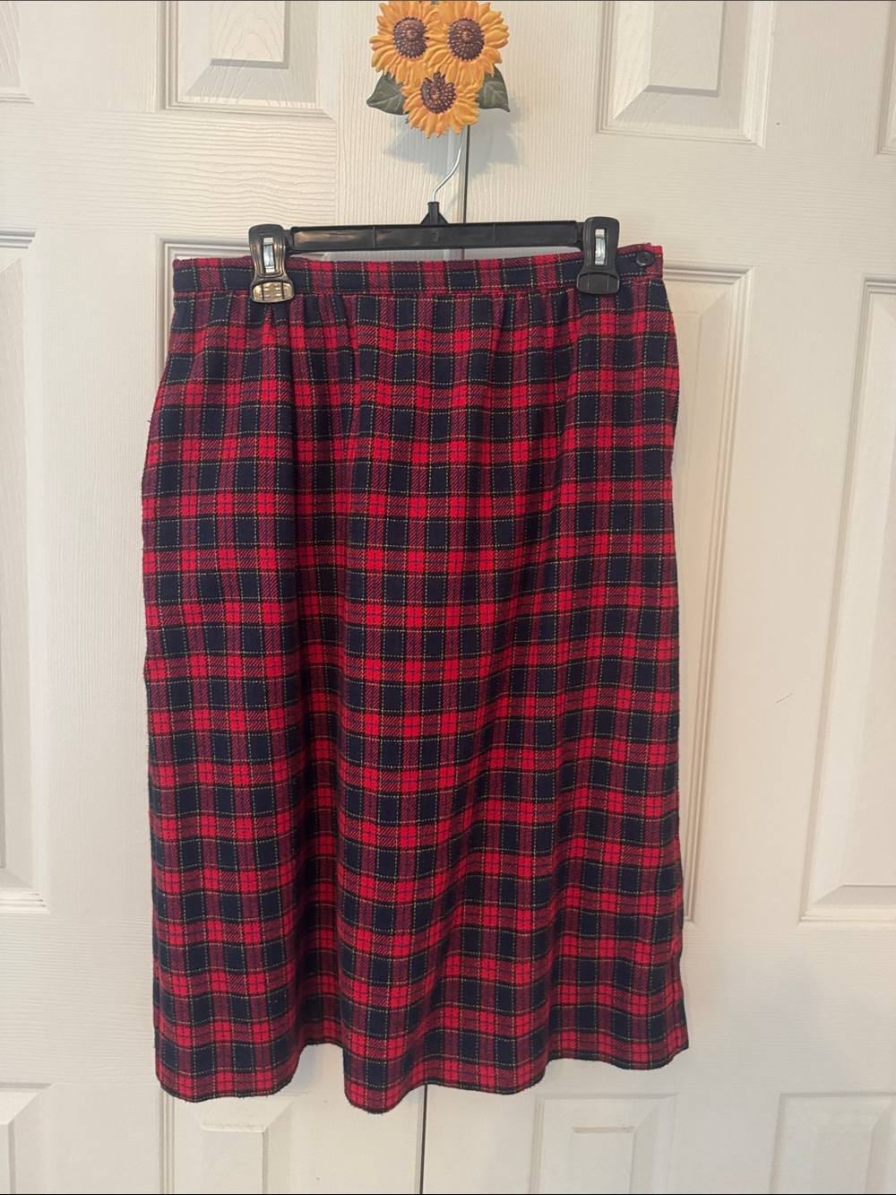 Plaid A-Line wool blend Skirt in Red and Black- lined with pockets